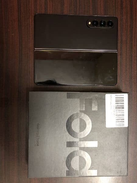 Samsung Z Fold 4 0