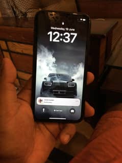 NON PTA Iphone 11 64GB IN BLACK COLOR . In Mint condition