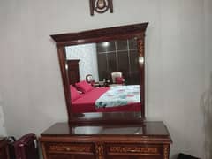 Beautiful chinioti style heavy wood king sized bed 0