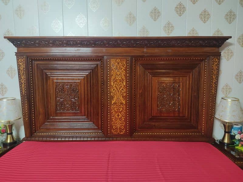 Beautiful chinioti style heavy wood king sized bed 4