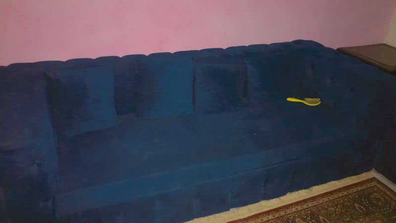 7 seater mint condition sofa 1