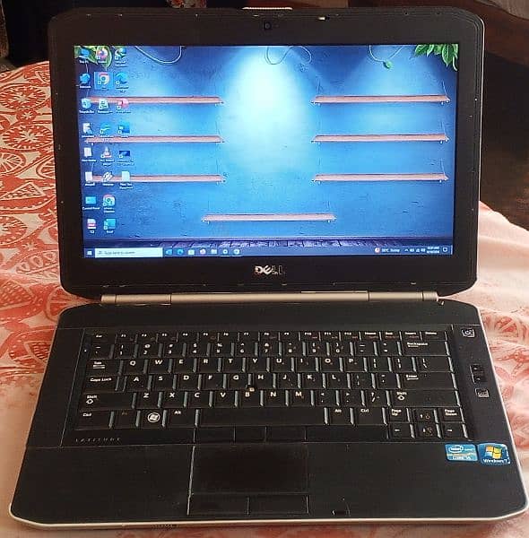 Dell Laptop Window 10 2520 Core i5 2nd Generation. RAM 6.00 GB 2