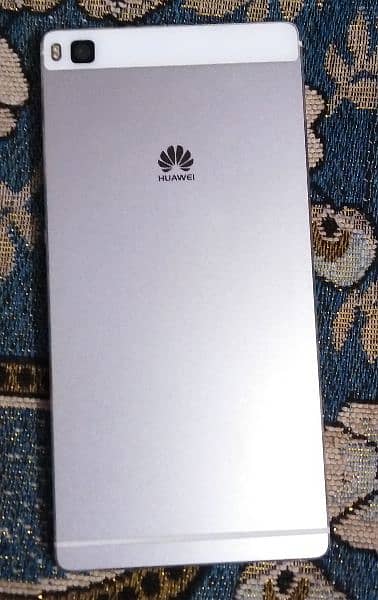 Huawei Mobile P8 scratchless 2