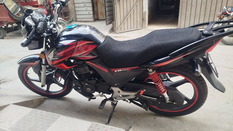 Honda CB 150cc F 11