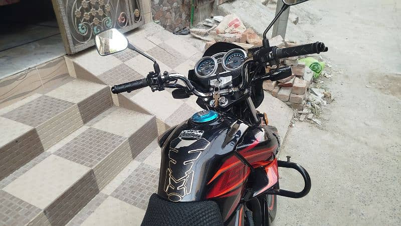 Honda CB 150cc F 12