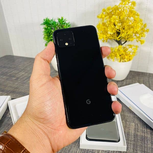 GOOGLE PIXEL 4 XL WITH BOX 6/64 ONLY 10 DAN USE ONE 1