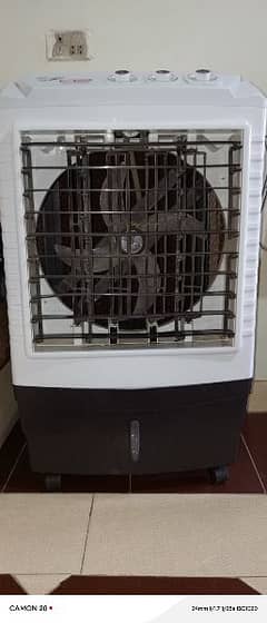 12 volt air cooler condition new 2 ice box