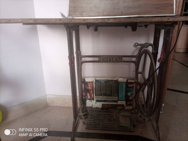 sewing machine stand very 50 year old heavy and durable 1