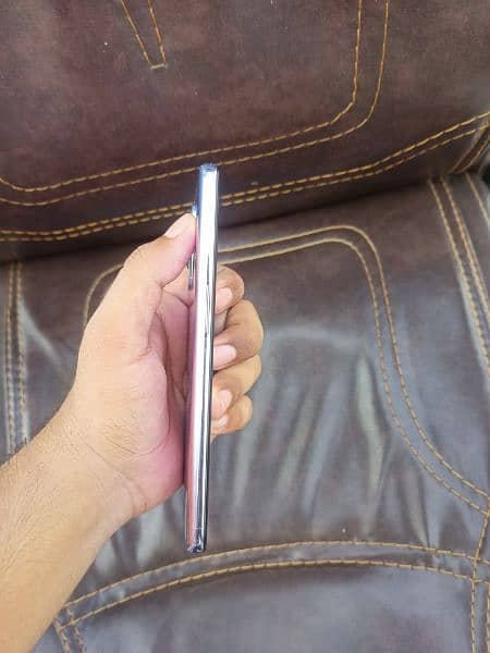 OnePlus 9 5G (12+256GB), Snapdragon 888, 120Hz Display, Lush Condition 10
