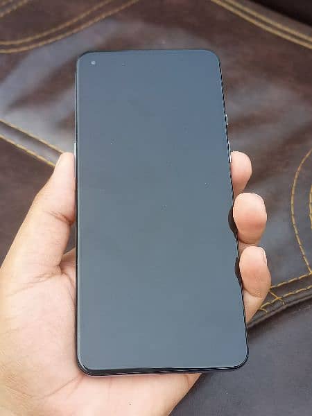 OnePlus 9 5G (12+256GB), Snapdragon 888, 120Hz Display, Lush Condition 13