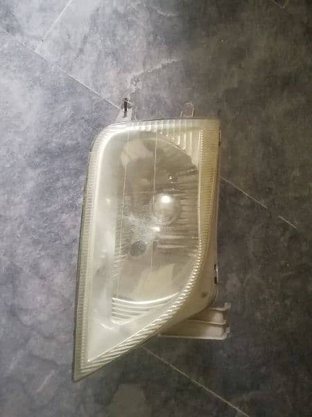 headlight cultus right side for urgent sale no damage no cutting 0