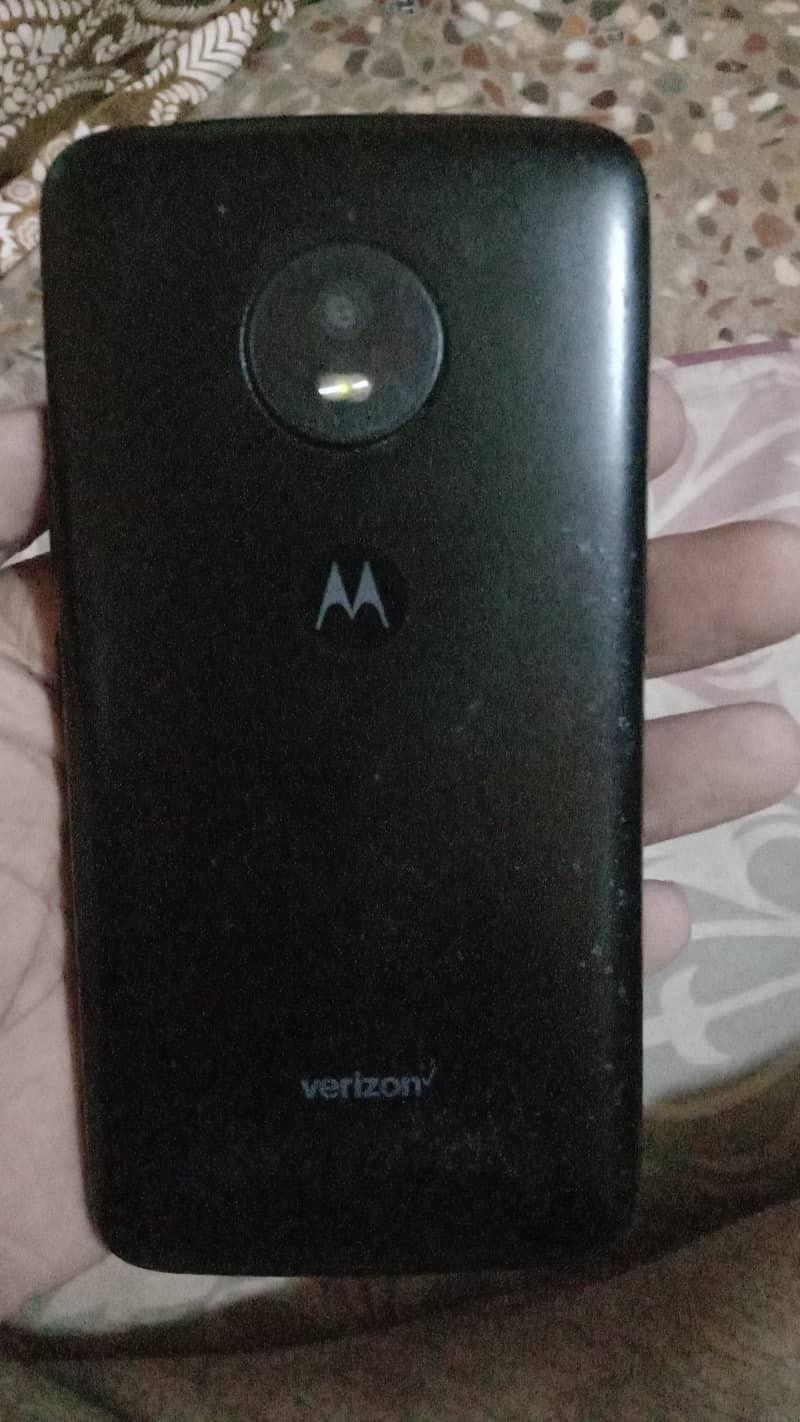 Moto e4 2