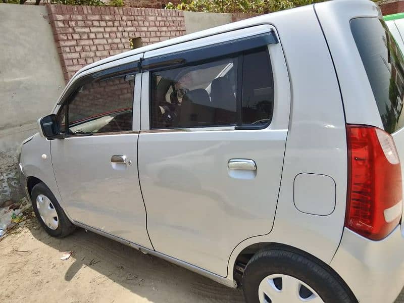 Suzuki Wagon R 2018 5