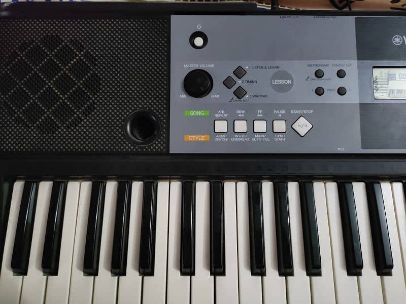 YAMAHA PSR E233 SERIES 4