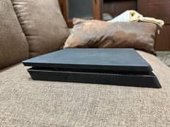 ps4 slim in perfect condition with 3 controllers