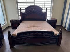 Bed set with dressing ,2 side tables & mattress