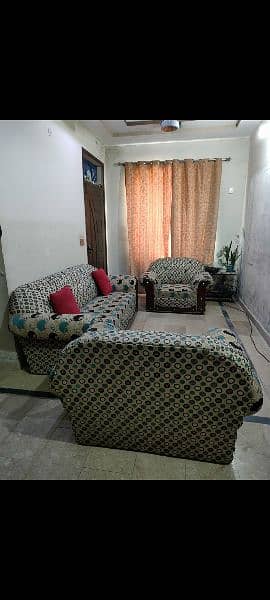 5 seater sofa 0