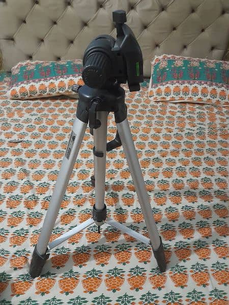 tripod camera stand 0