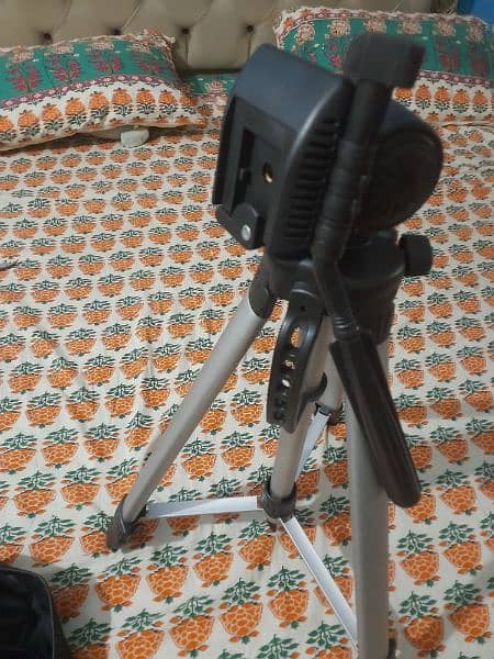 tripod camera stand 2