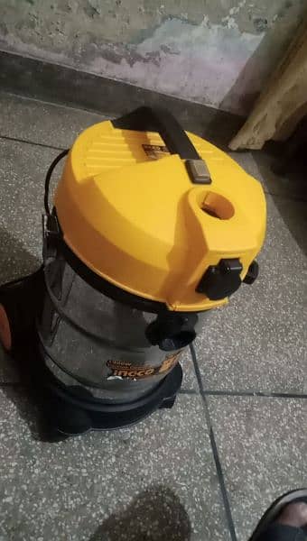 vacuum cleaner 1400W 2