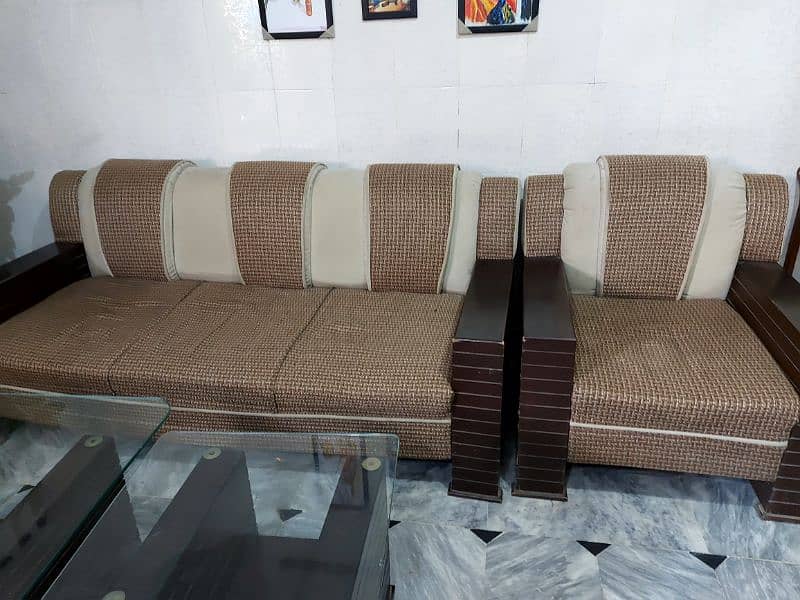 5 seat sofa with tables 7