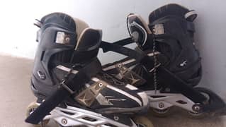 Skates for sell 10/10 condition slidely used