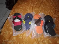 casual slippers best quality size 8,9,10 minimum 10 quantity