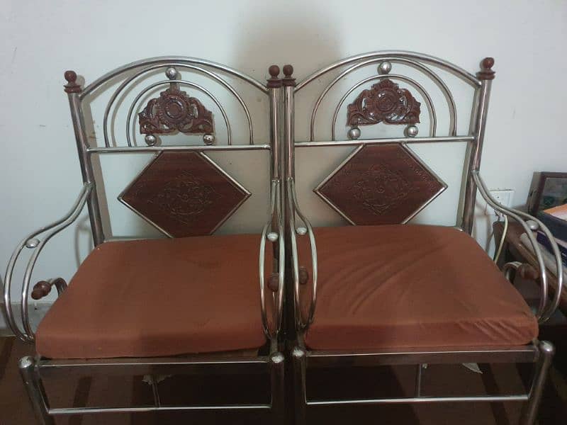 5 seater sofa set along with table 5x3 0