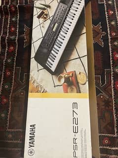 Brand new beginner piano yamaha PSR-e273