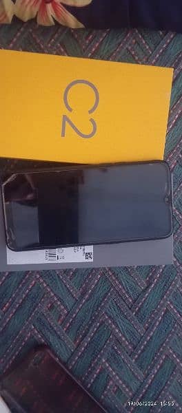 Realme C2 2gb and 32 gb color Diamond Black 0