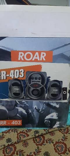 ROAR 403 Brand New Speaker with Base 0