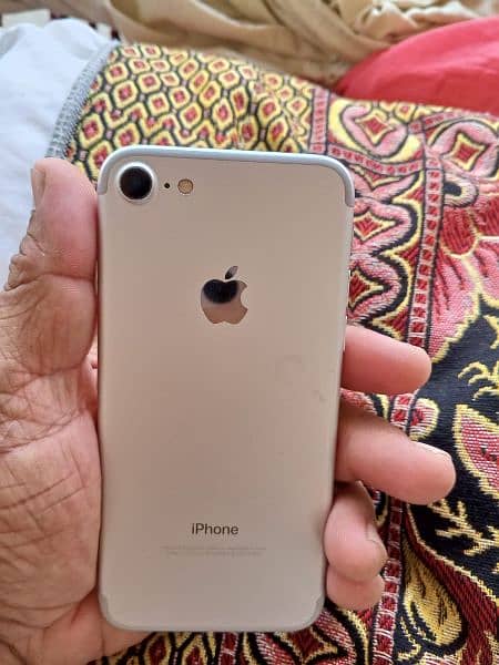 iphone 7 Pta approved. 128 GB all sim working.  only fingers not save 7