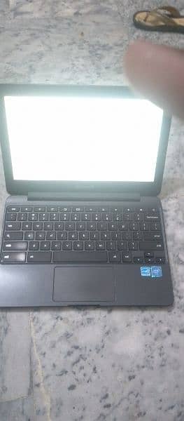 Samsung chrome book 5