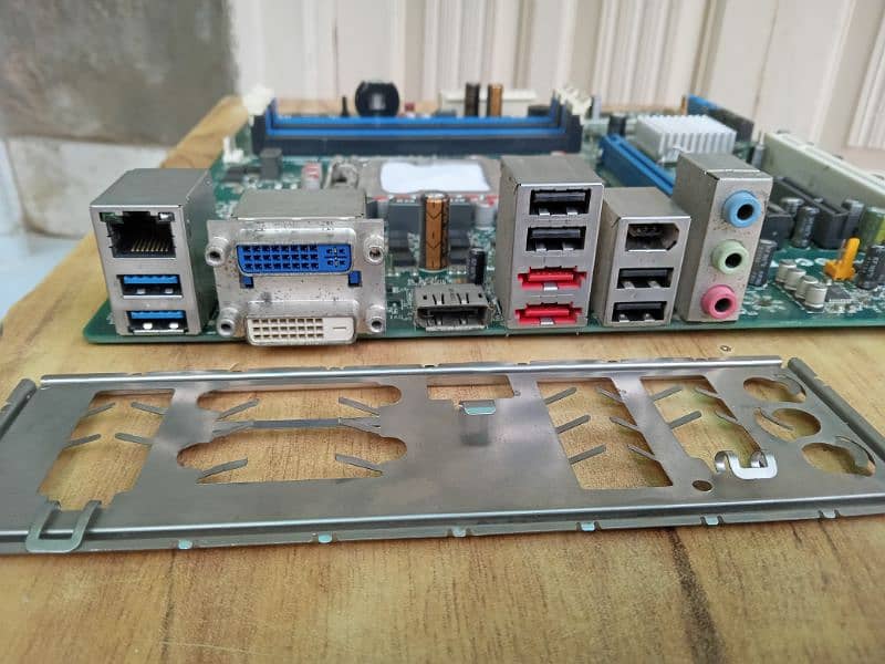 intel motherboard DQ67SW 2nd gen 1