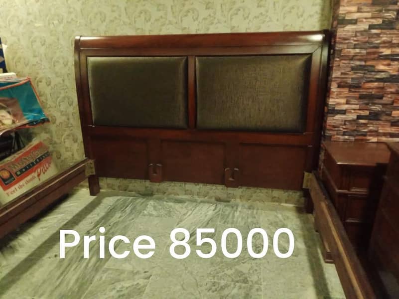 King size beds available for sale at cost rate. 7