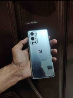 One plus 9 pro  256 Gb only screen dot