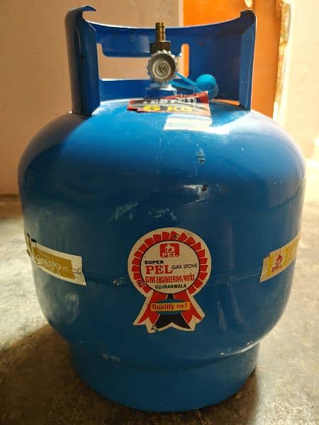 6kg gas cylander only one used 0