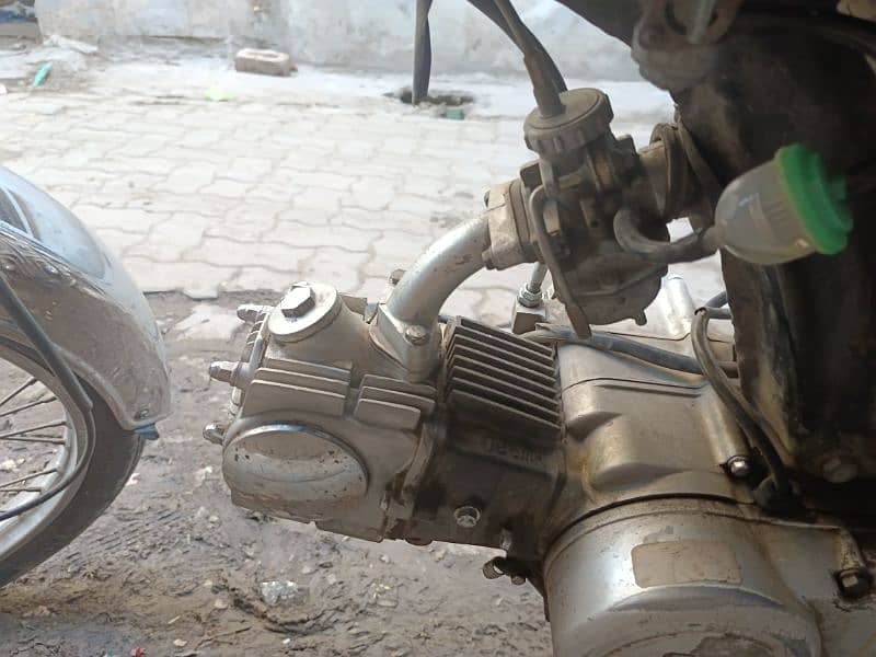 Honda cd 70 bike ready Pakistani engine 2011 model engine 2