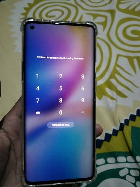 OnePlus 8pro 12+4GB ram 256GB clear LCD just back Rauf hai baki all ok 10