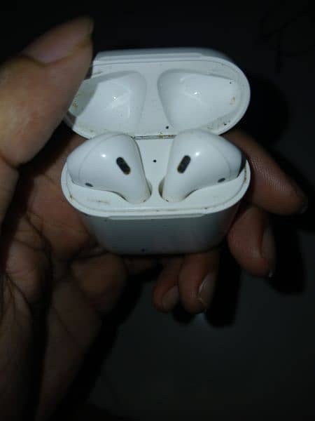 Apple airpods 1st generation original 0