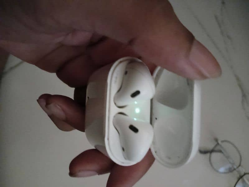 Apple airpods 1st generation original 1