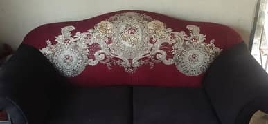 Used like new Sofa Set in black and red color 3+2+1 0