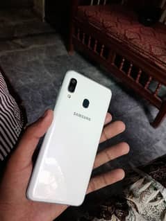 Samsung A30