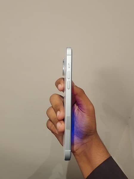 iphone 15plus non active jv lla model blue collor 5