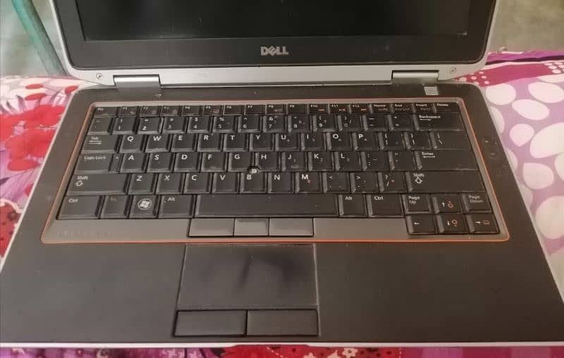 Dell latitude E6320 Core i7 1