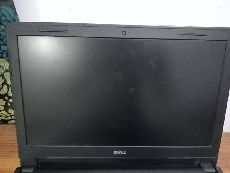 Dell Vostro 14-3468, i7-7th gen, 8 DDR-4 , 256 SSD 4