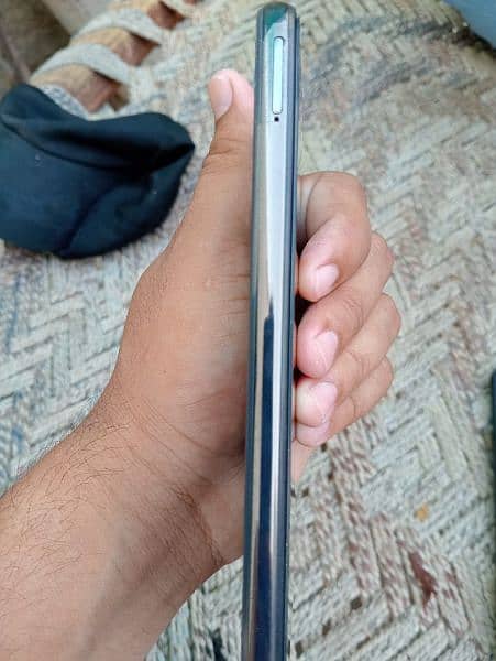 Samsung a32 urgent sale 3