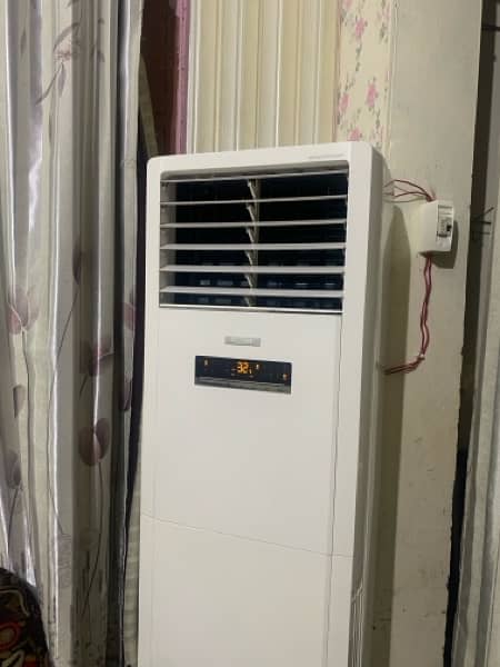 Gree 2 ton Ac new condition 0