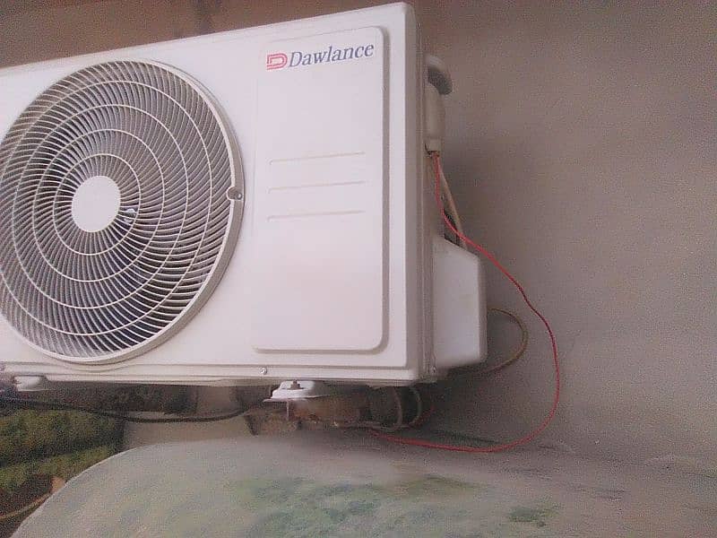 Dowlance 1 ton  Inverter ac Delivery available anywhere 4