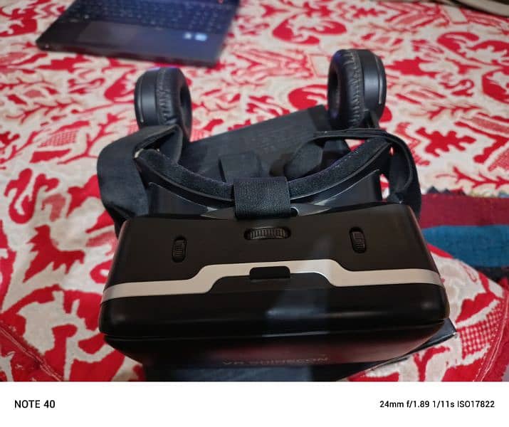 VR Shinecon virtual reality glasses with controller 1
